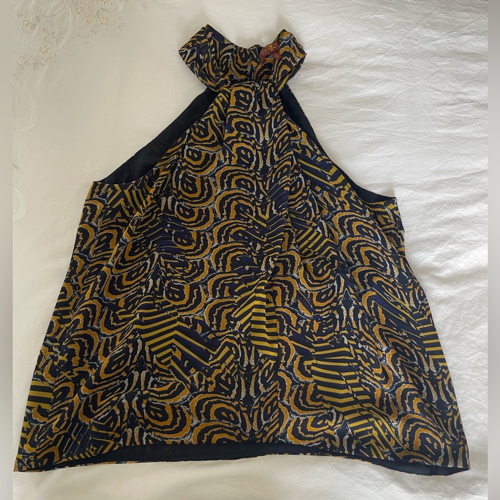 7 for all mankind. Very flattering and easy! Size XS. In great condition!